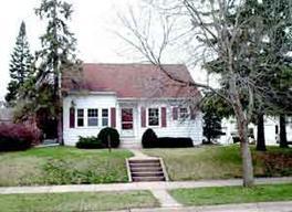 1016 S 21st St., La Crosse, WI 54601