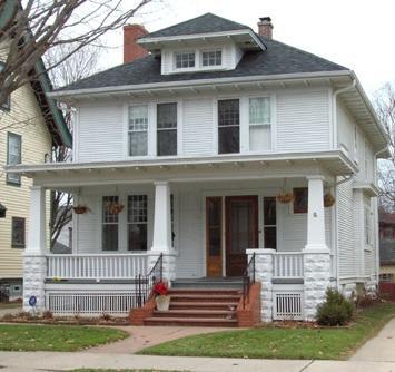 1715 College Ave., Racine, WI 53403