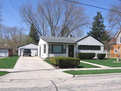528 Michigan Ave., West Bend, WI 53095