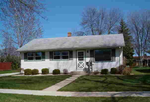 1034 N Stanford St., Lafayette, WI 53074