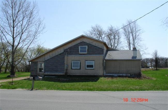 W7659 Lake Shore Dr., Sharon, WI 53585