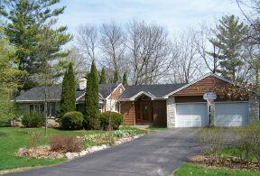 2360 Hollyhock Ln., Brookfield, WI 53005