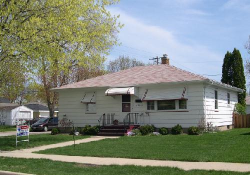 7803 32nd Ave., Kenosha, WI 53142