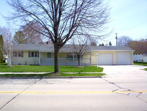3219 N 8th St., Sheboygan, WI 53083