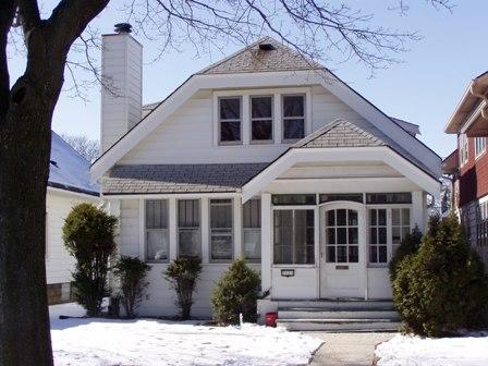 3121 S Taylor Ave., Milwaukee, WI 53207