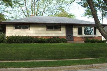 1413 West End Rd., Waukesha, WI 53188