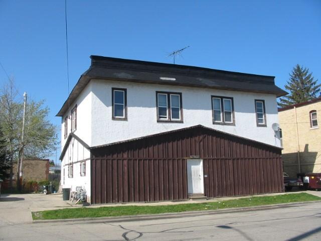 706 43rd St., Kenosha, WI 53140