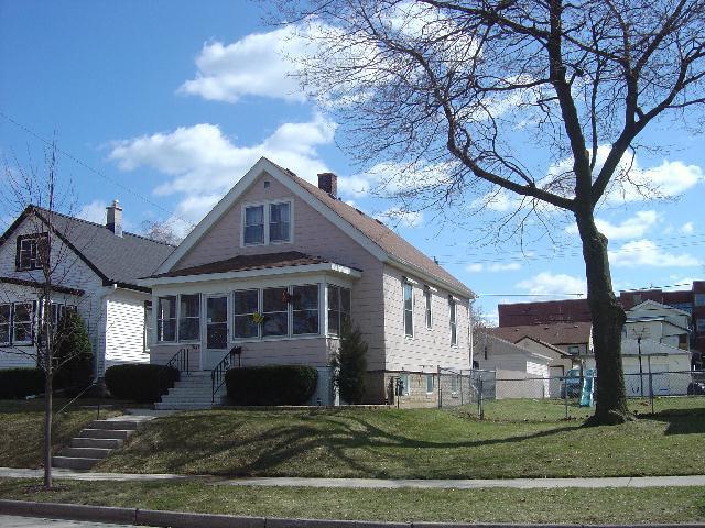 3641 E Whittaker, Cudahy, WI 53110