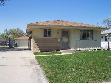 3365 S 98th St., Milwaukee, WI 53227