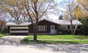 1312 Sandra, West Bend, WI 53095