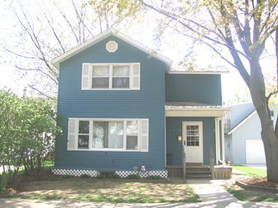 111 S Maple St, Oconomowoc, WI 53066
