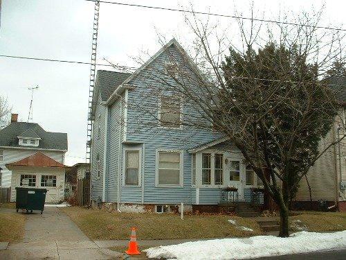 1011 St Clair St., Manitowoc, WI 54220