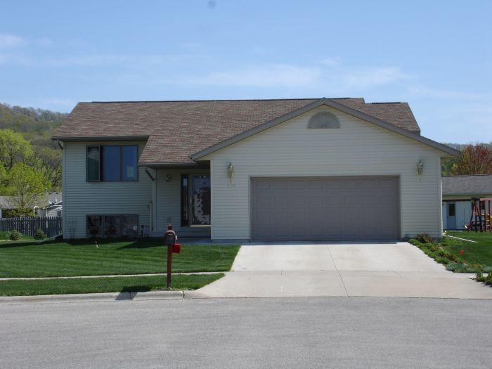 610 Tanner Ct., Holmen, WI 54636