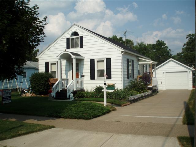 411 8th Ave., Onalaska, WI 54650