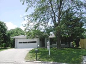 1408 Hillcrest Cir., Racine, WI 53406