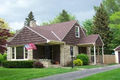 2324 N 102nd St., Wauwatosa, WI 53226