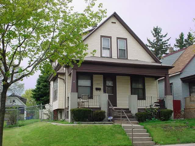5023 N 37th St, Milwaukee, WI 53209