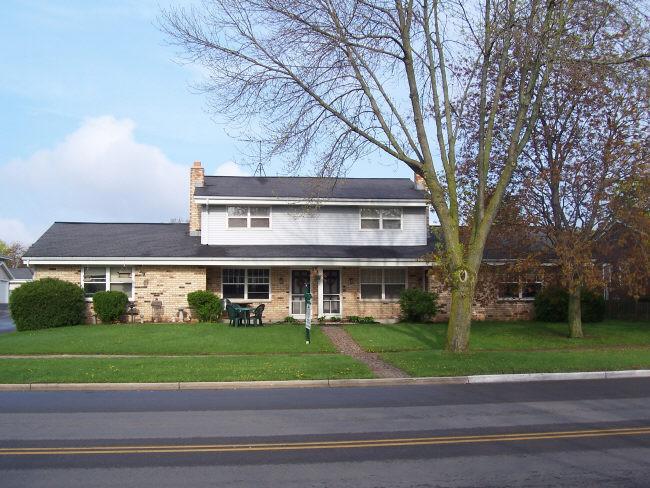 724 S River Rd., West Bend, WI 53095