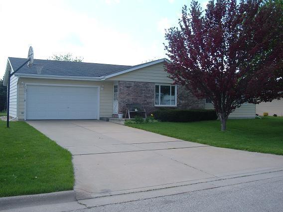 2327 Clover Ln., Janesville, WI 53545