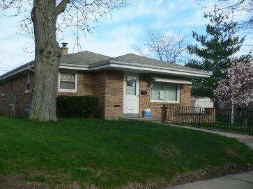 2009 Thurston Ave., Racine, WI 53403