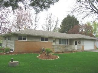 W379N5827 Meadowview Rd., Oconomowoc, WI 53066