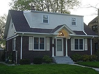 4609 N Ironwood Ln., Glendale, WI 53209