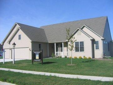 1226 Northview Dr., Oconomowoc, WI 53066