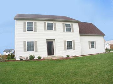 2025 W Orchard Way, Oak Creek, WI 53154