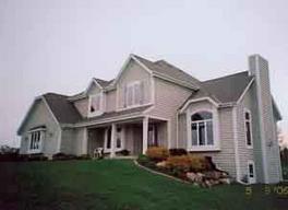 S80W29640 Shallow Waters Cir., Mukwonago, WI 53149