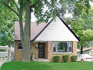 4622 W Fillmore, Milwaukee, WI 53219