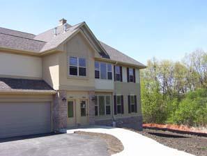 8639 S Deerwood Ln. #46R, Franklin, WI 53132