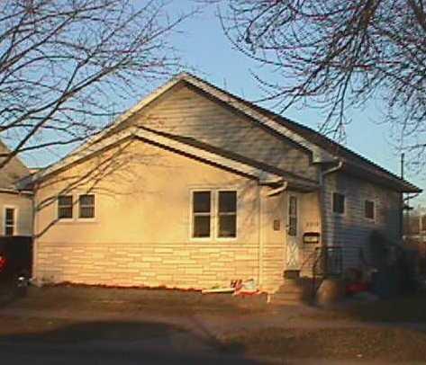 2213 West Ave., La Crosse, WI 54601