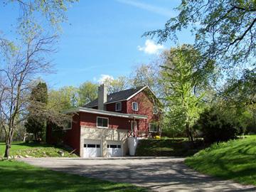 126 W Waukesha Rd., Eagle, WI 53119