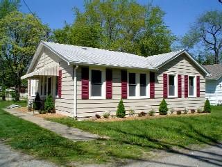W1000 W Geranium Rd, Bloomfield, WI 53128