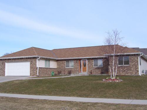 544 Timberline Dr, Slinger, WI 53086