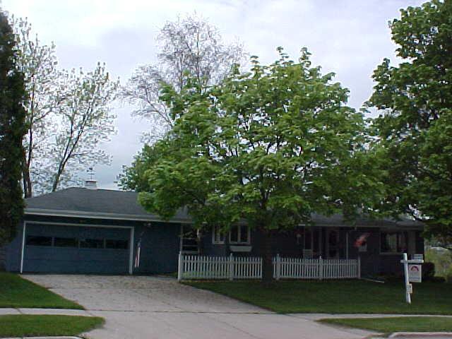 519 W Orchard Ln., Port Washington, WI 53074