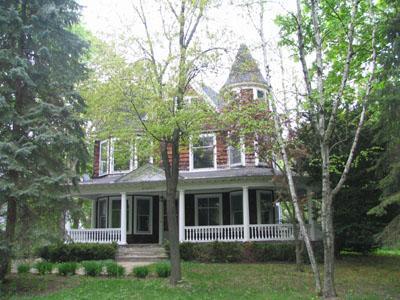 W379N5656 Lake Rd., Oconomowoc, WI 53066