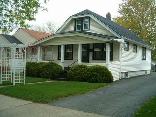 412 S 69th St, Milwaukee, WI 53214