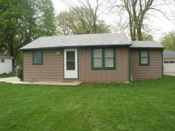 727 E Sherman Ave, Oconomowoc, WI 53066