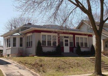 6825 Cedar St., Wauwatosa, WI 53213