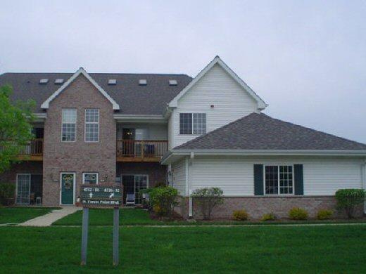 4754 S Forest Point, New Berlin, WI 53151