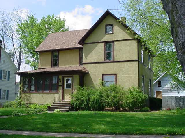 416 S Rusk, Viroqua, WI 54665