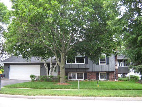 806 Sunset, Hartford, WI 53027
