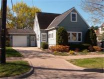 1806 Adams, La Crosse, WI 54601