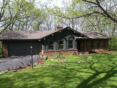 N17W27374 Lakefield Dr., Pewaukee, WI 53072