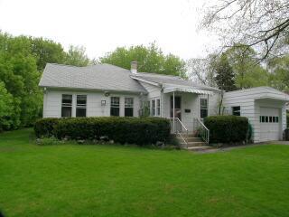 716 W Riverview Dr., Glendale, WI 53209