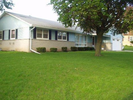 9326 W Hope Ave., Wauwatosa, WI 53222