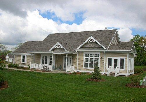 4196 S Cambridge Dr., New Berlin, WI 53151