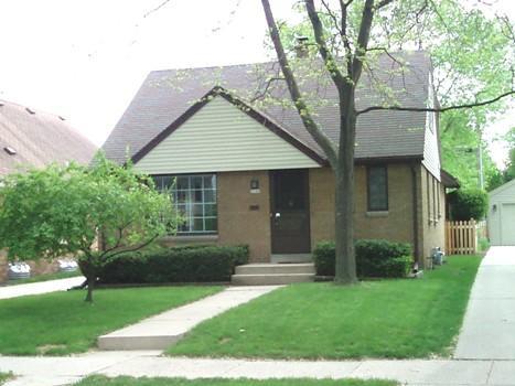 2345 N 89th St., Wauwatosa, WI 53226