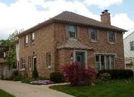 2511 N 95th St., Wauwatosa, WI 53226